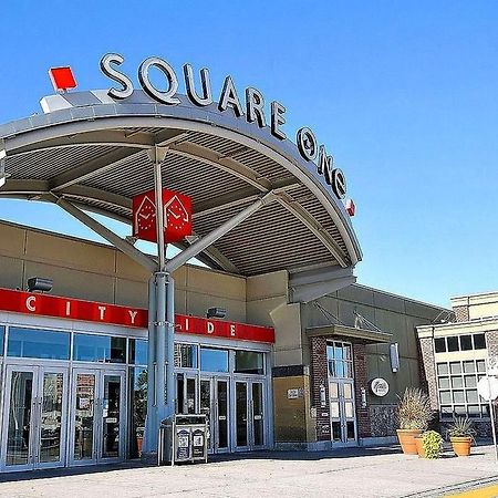 Napa Furnished Rental Apartments Square One Mississauga Extérieur photo