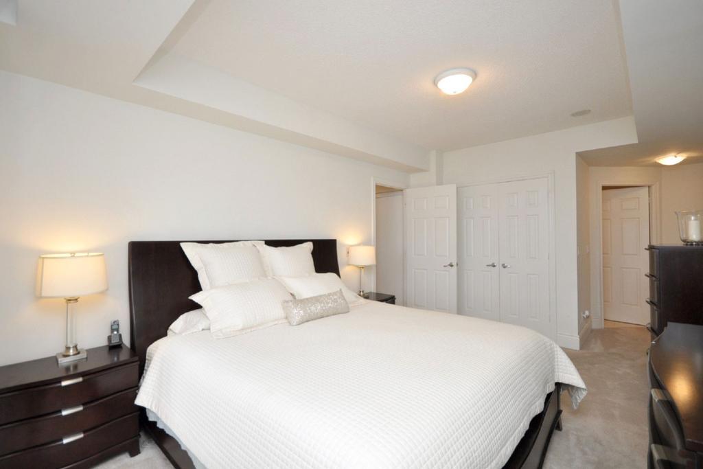 Napa Furnished Rental Apartments Square One Mississauga Chambre photo