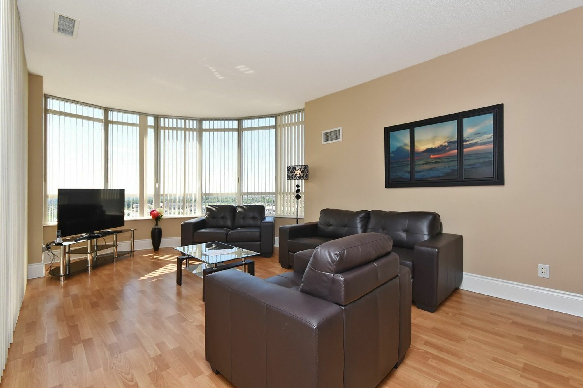 Napa Furnished Rental Apartments Square One Mississauga Extérieur photo